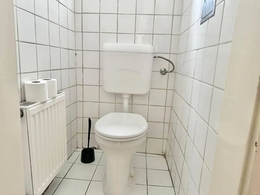130 M2 Spacious 5 Bedroom Apartment Vienna 0*,